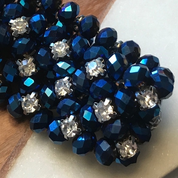 Stunning Stretch shiny Party Blue Bracelet - Picture 2 of 4